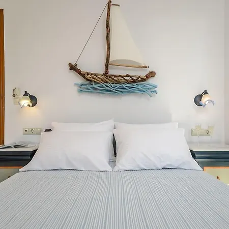 Guest house Glaronissi Beach 4*