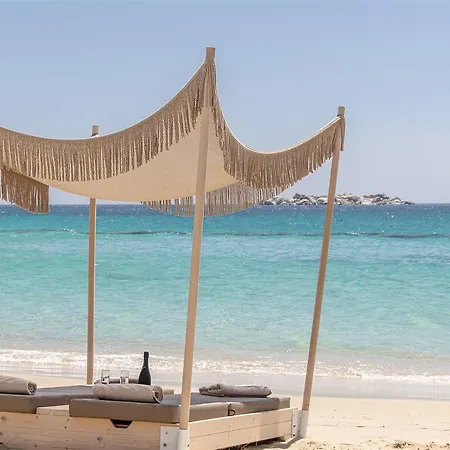 Glaronissi Beach